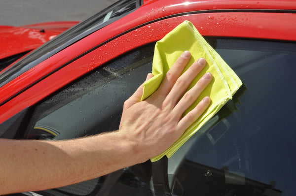 Detailer's Preference® 14 x 14 in. 190 GSM Lime Green Suede Weave Microfiber Polishing and Finishing Cloths – 3-pack