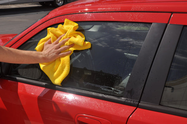 Detailer's Preference® 15" x 16" Microfiber Polishing Towels – 2-Pack