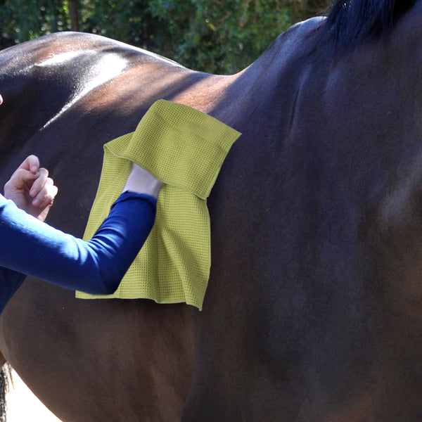 ECP 16 x 28 in. 390 GSM Olive Green Waffle Weave Microfiber Wipe Down Horse Cloth